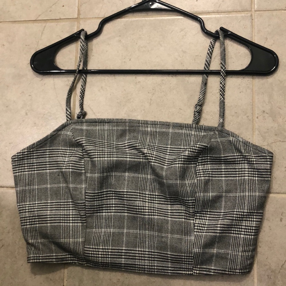 Black and white plaid crop top